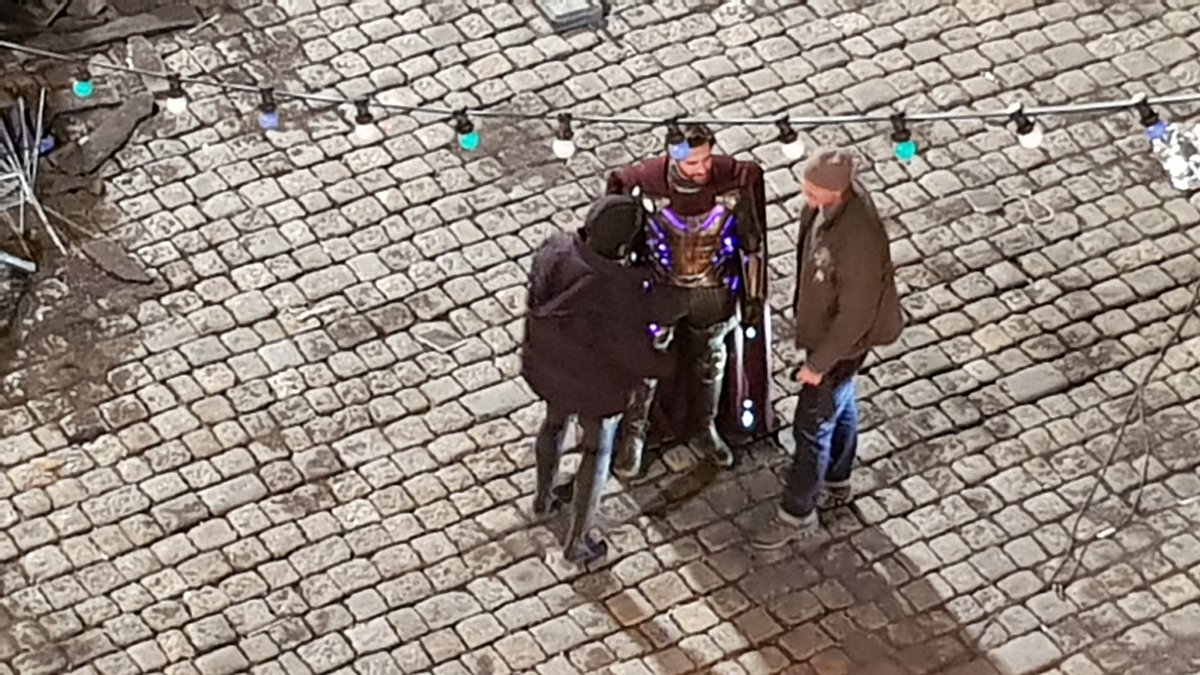 VAZOU Veja as primeiras imagens do vilão Mysterio em Homem-Aranha Longe de Casa 01