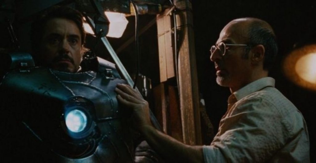 Tony Stark e Yinsen no primeiro filme do herói - e do MCU